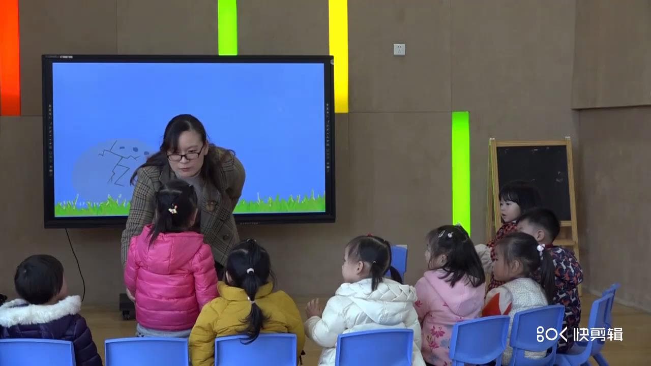 小班语言游戏《咔嚓咔嚓！》视频+教案+反思+课件