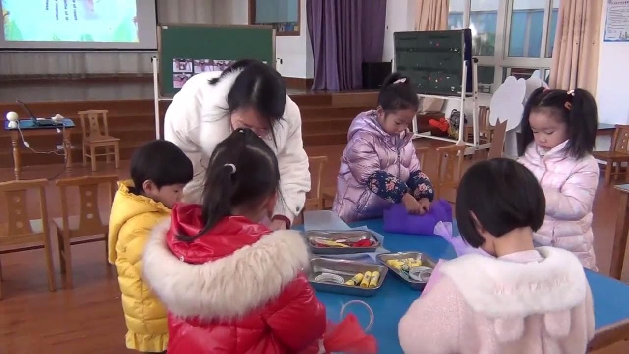 中班美工《生日礼物》视频+教案+PPT课件+音乐
