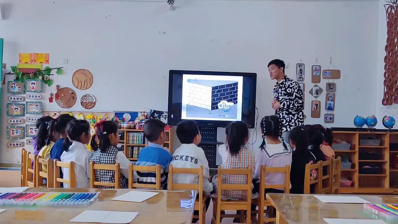 大班绘本《跑跑镇》视频+教案+PPT课件+音频
