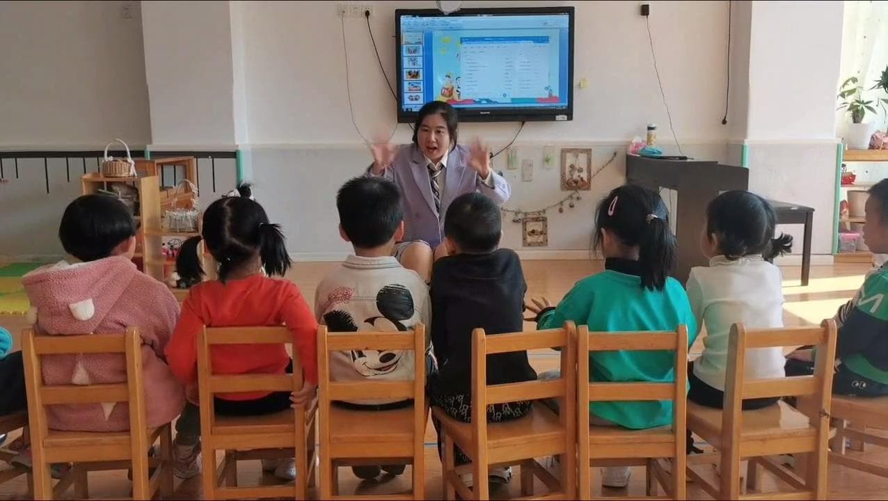小班语言《小耳朵》视频+教案+PPT课件