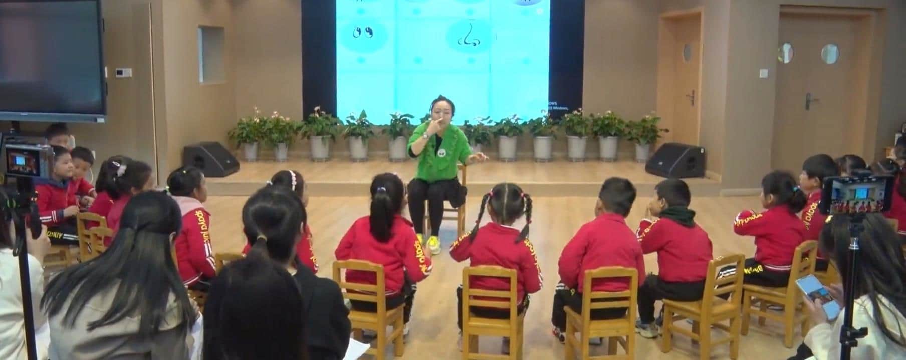 大班音乐韵律《博物馆奇妙夜》视频+教案+课件+音乐