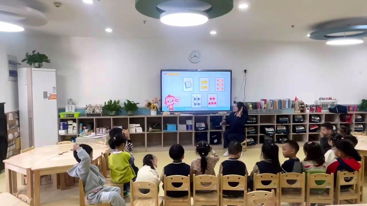 小班数学《买文具》视频+教案+课件+打印图