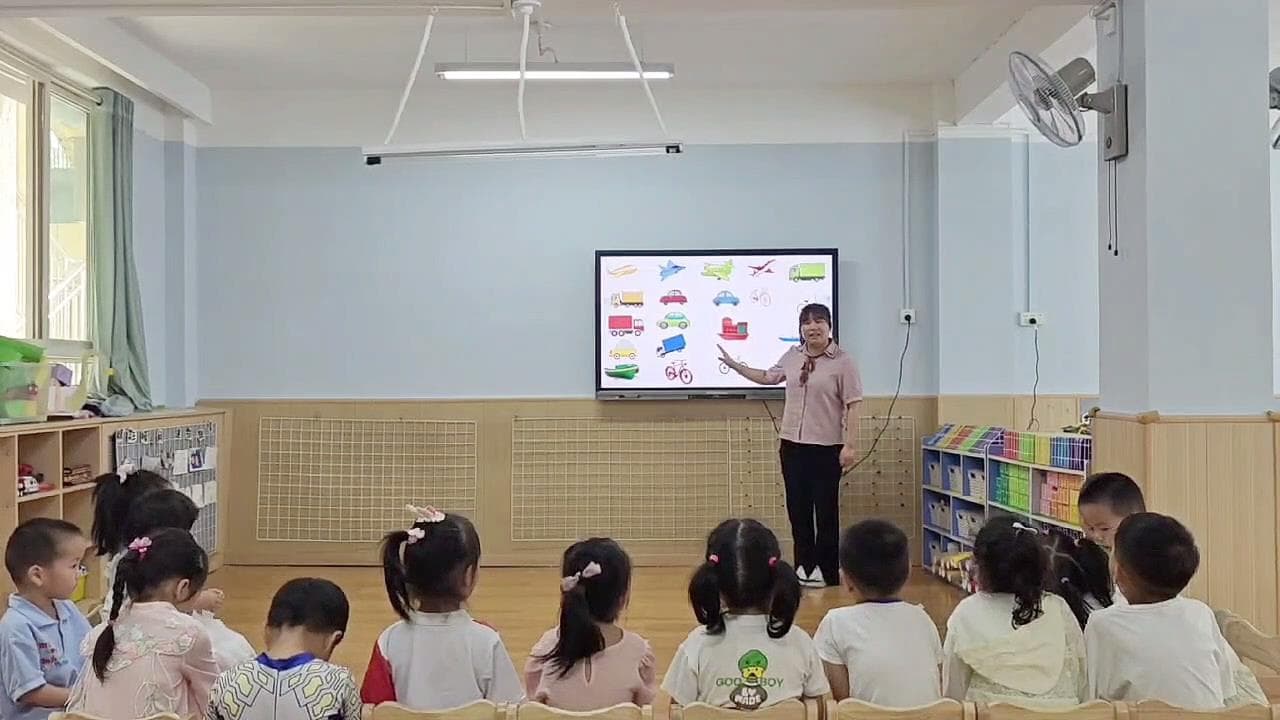 小班数学《海陆空出动》视频+教案+课件+打印图