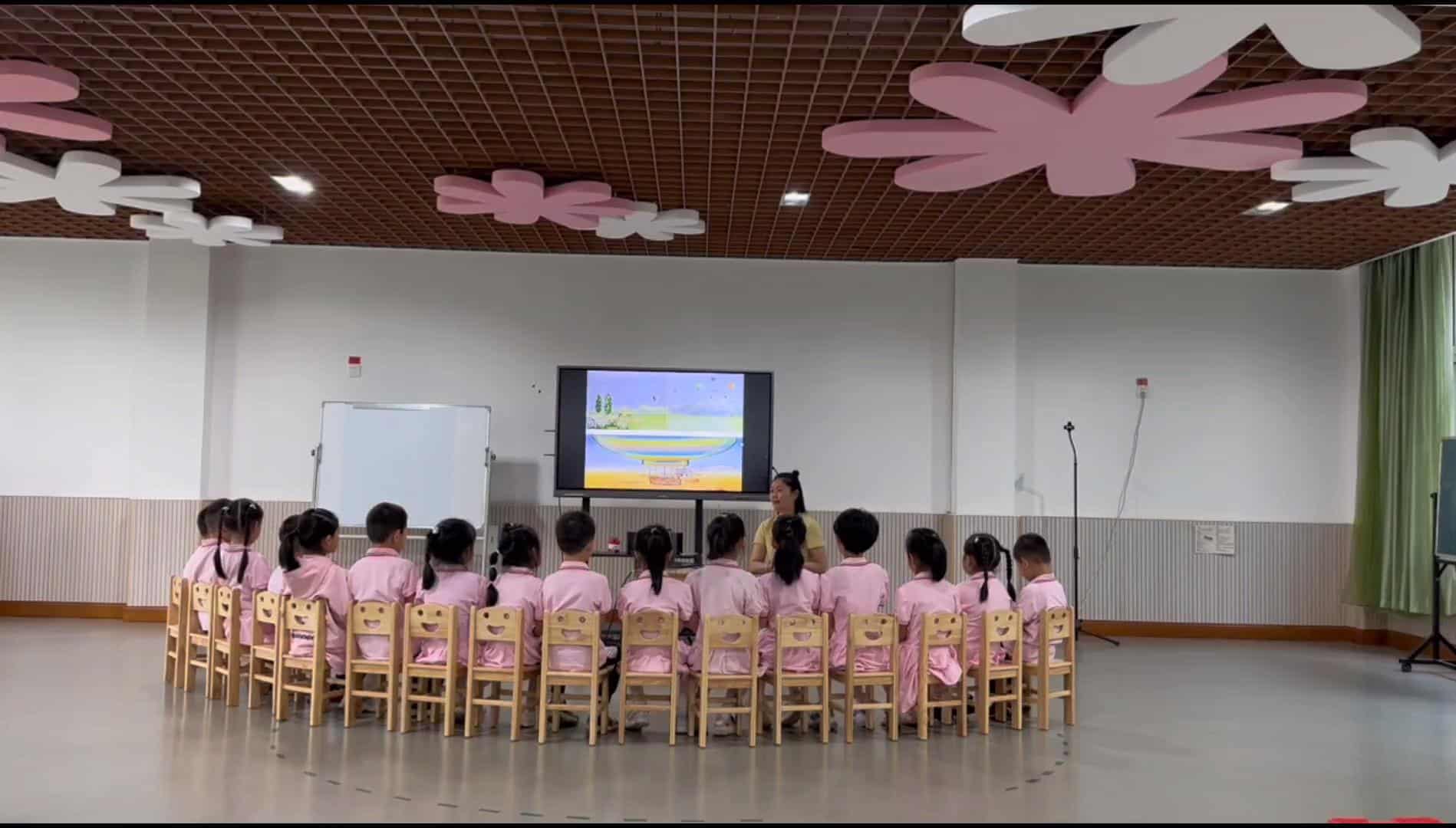 大班社会《一只特立独行的羊》视频+教案+课件+音乐